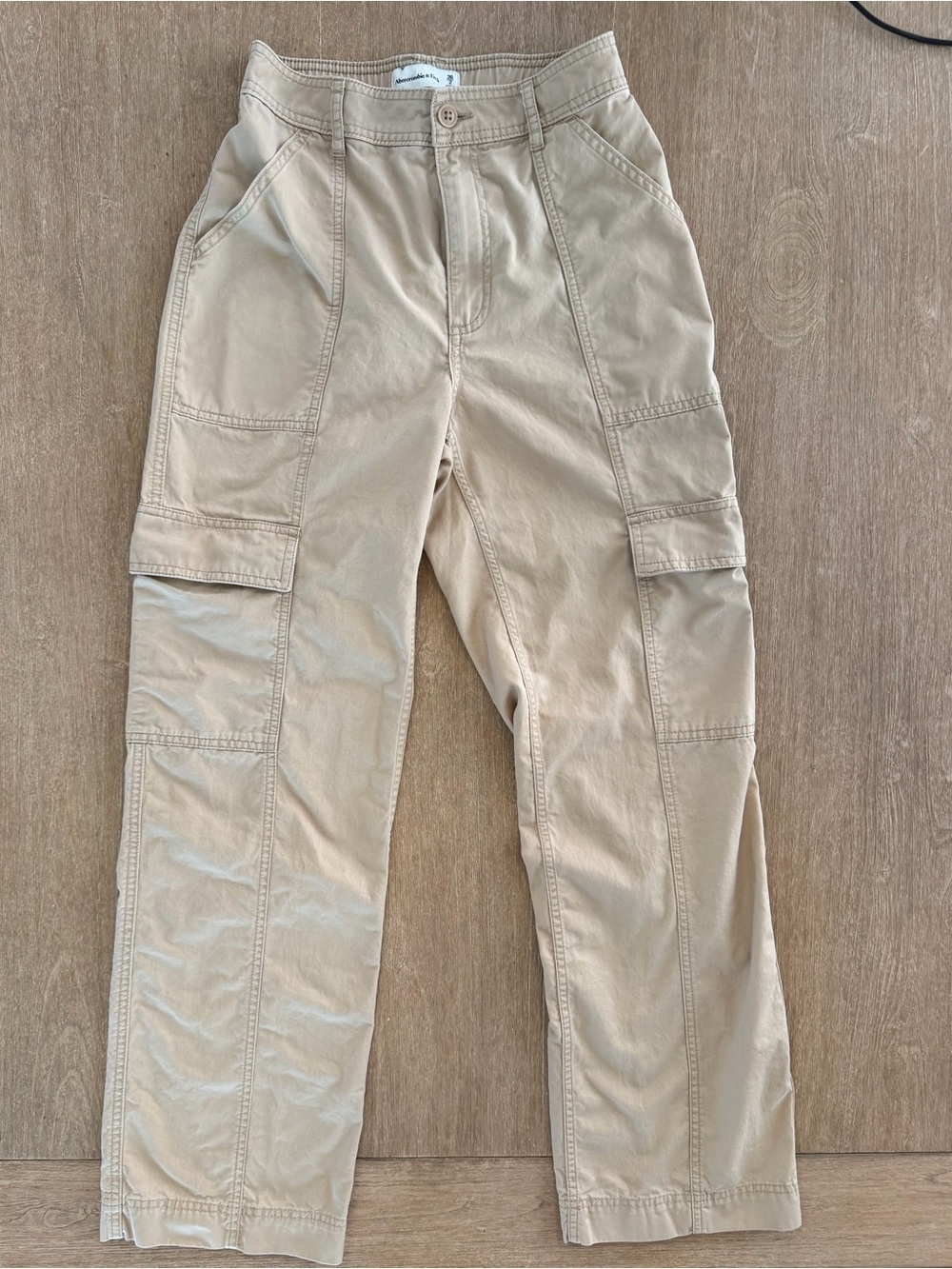 Abercrombie & Fitch Women’s Y2K Cargo Pants Size 2 / 26 Tan Beige Utility